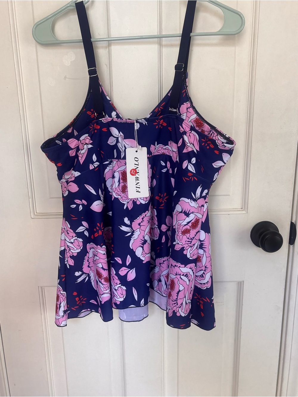 Woman’s Tankini Top- NWT XL